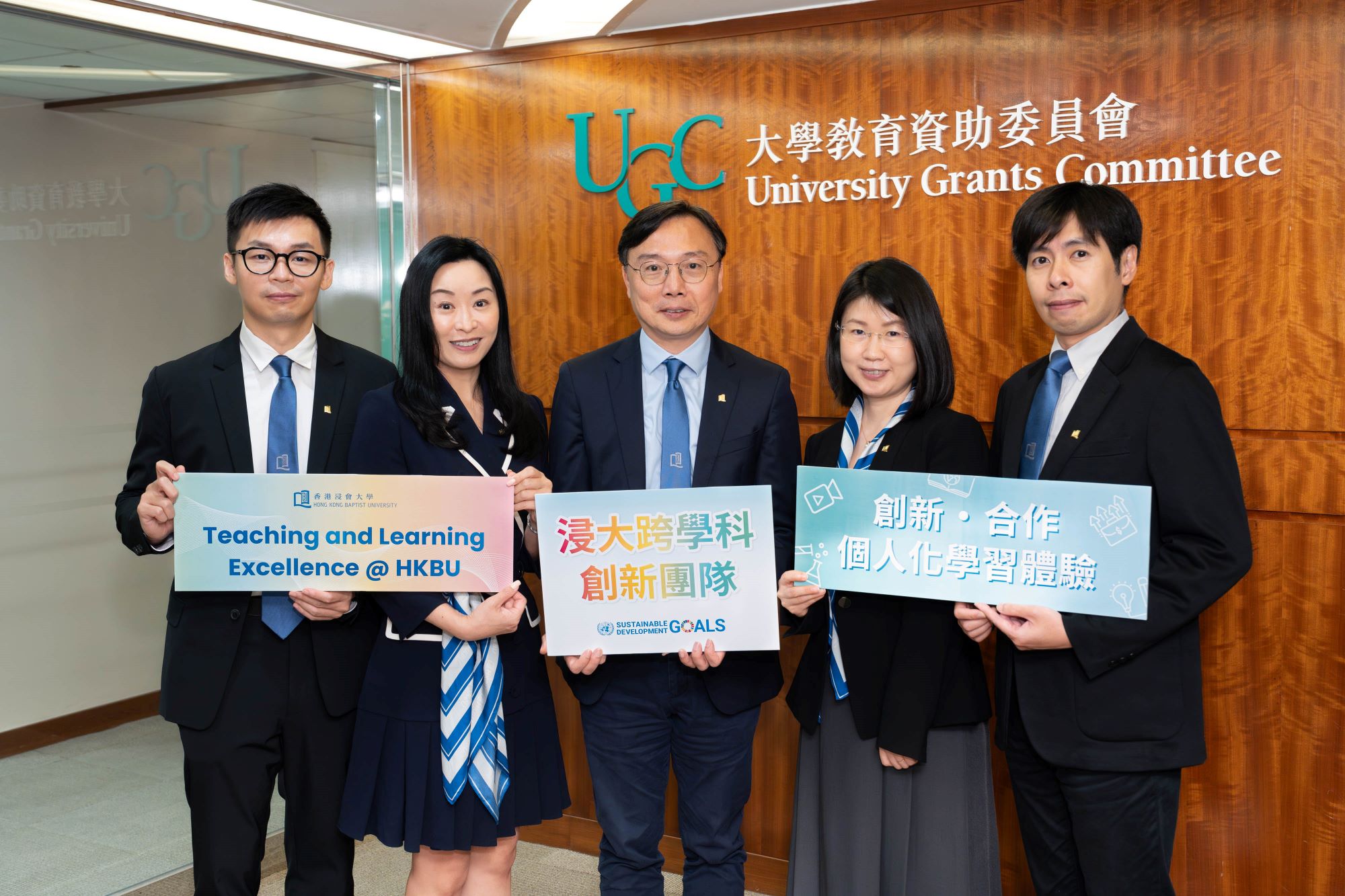 浸大跨學科創新團隊（成員包括張引教授）獲頒「教資會傑出教學獎」殊榮