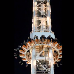 Freefall drop tower at the Kaeson Youth amusement park by Joanna Wong